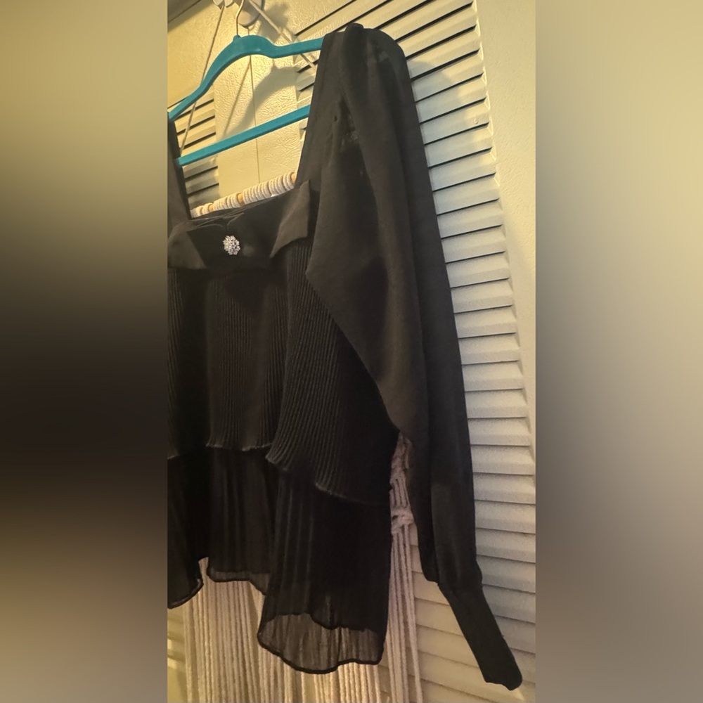 ZARA Pleated Top with Bow Sz Small - Picture 7 of 11